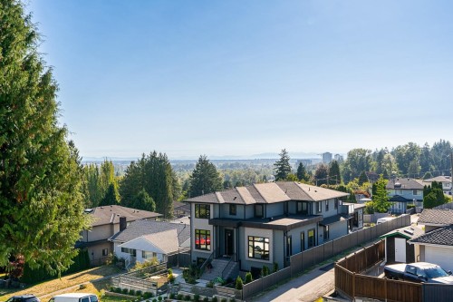 2-7990 Bradley Avenue, Burnaby, BC 