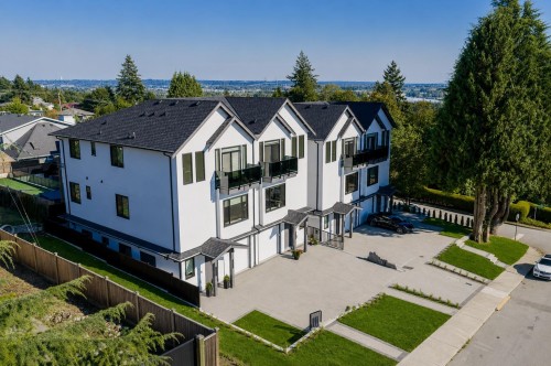 2-7990 Bradley Avenue, Burnaby, BC 