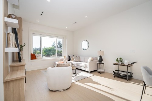 2-7990 Bradley Avenue, Burnaby, BC 