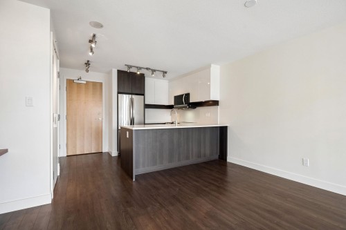 603-958 Ridgeway Avenue, Coquitlam, BC 