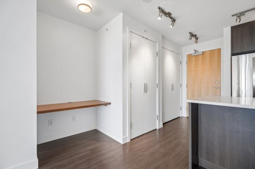 603-958 Ridgeway Avenue, Coquitlam, BC 