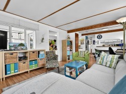 473 Raindance Crescent  West Vancouver, BC V7P 1C3