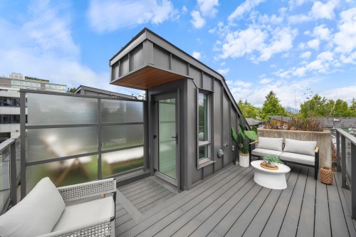 477 King Edward Avenue W, Vancouver, BC 