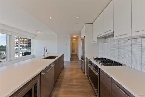 711-8580 River District Crossing, Vancouver, BC 
