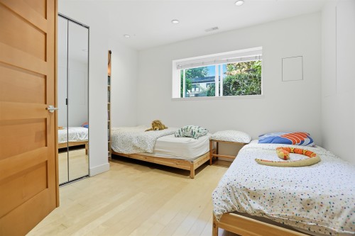 375 28Th Avenue E, Vancouver, BC 