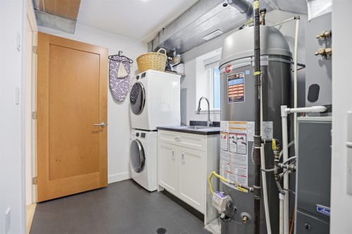 375 28Th Avenue E, Vancouver, BC 