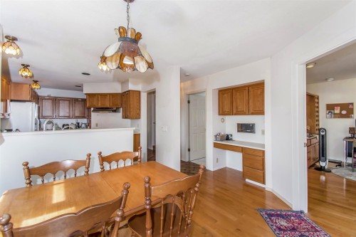 5564 Elizabeth Street, Vancouver, BC - Indoor