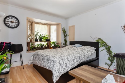 5564 Elizabeth Street, Vancouver, BC - Indoor Photo Showing Bedroom