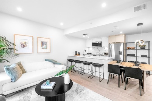 2069 1St Avenue E, Vancouver, BC 