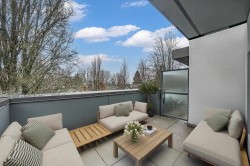2071 1st Avenue E Vancouver, BC V5N 1B6