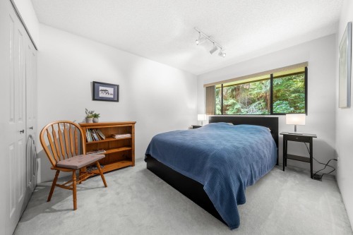 826 Frederick Road, North Vancouver, BC 