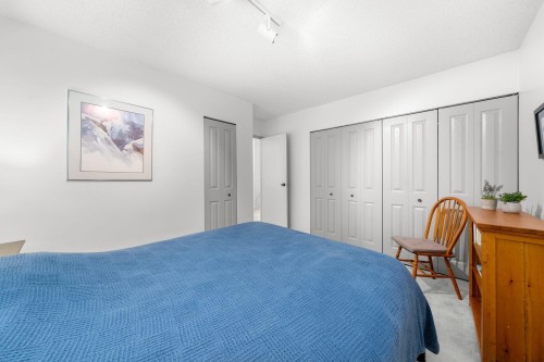 826 Frederick Road, North Vancouver, BC 