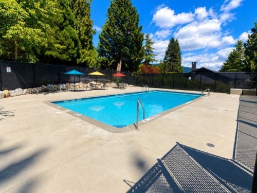 826 Frederick Road, North Vancouver, BC 