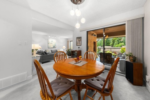 826 Frederick Road, North Vancouver, BC 