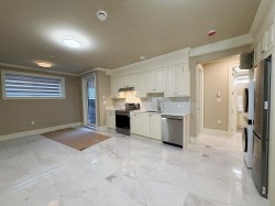2-38xx 36th Avenue WVancouver, BC V6N 2S5
