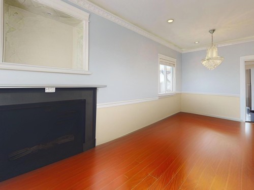 919 64Th Avenue E, Vancouver, BC 