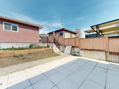 919 64Th Avenue E, Vancouver, BC 