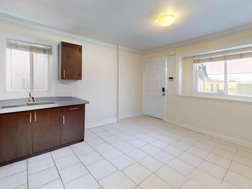 919 64Th Avenue E, Vancouver, BC 