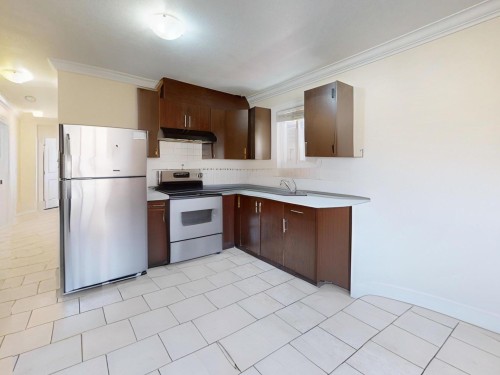 919 64Th Avenue E, Vancouver, BC 