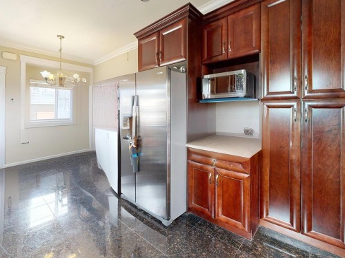 919 64Th Avenue E, Vancouver, BC 