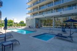 3207-2388 Madison Avenue Burnaby, BC V5C 0K8