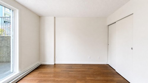 1-2528 Broadway E, Vancouver, BC 