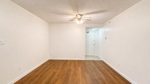1-2528 Broadway E, Vancouver, BC 
