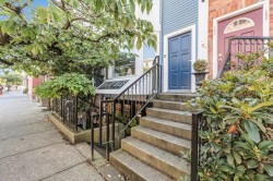 1848 1st Avenue W Vancouver, BC V6J 1G5