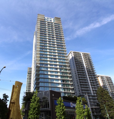 3204-8131 Nunavut Lane  Vancouver, BC V5X 0E2