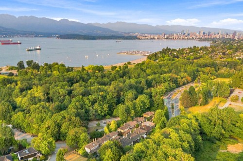 4245 Nautilus Close, Vancouver, BC 