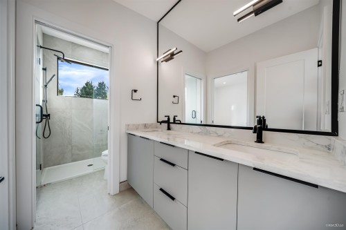 819 Cornell Avenue, Coquitlam, BC 