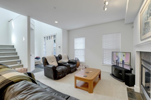 19590 Shingle Bolt Crescent, Pitt Meadows, BC 