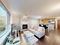 207-4783 Dawson Street Burnaby, BC V5C 0A8