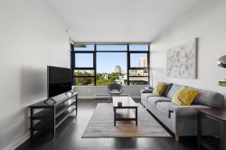 701-2851 Heather Street  Vancouver, BC V5Z 0A2