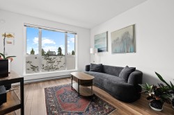 216-5355 Lane Street Burnaby, BC V5H 0H1