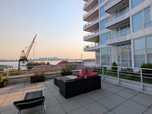 702-168 Esplanade E, North Vancouver, BC 