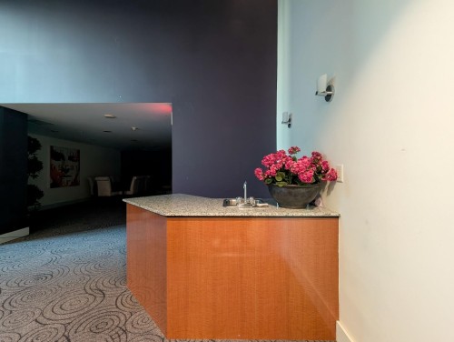702-168 Esplanade E, North Vancouver, BC 
