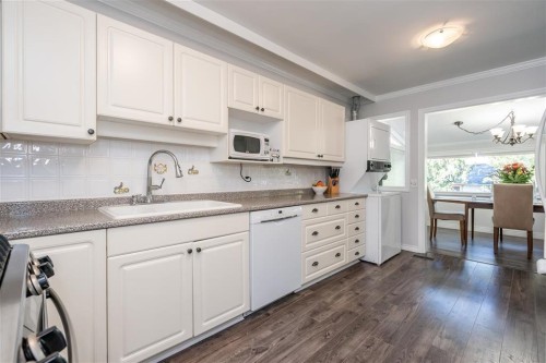 5529-5531 Maple Crescent, Delta, BC 