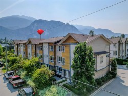 4-1188 Wilson Crescent  Squamish, BC V8B 0A9