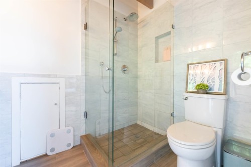 3341 Marine Drive, West Vancouver, BC 