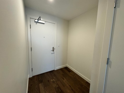 309-9060 University Crescent, Burnaby, BC 