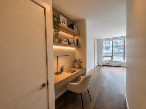 309-9060 University Crescent, Burnaby, BC 