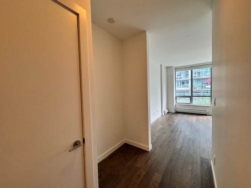 309-9060 University Crescent, Burnaby, BC 