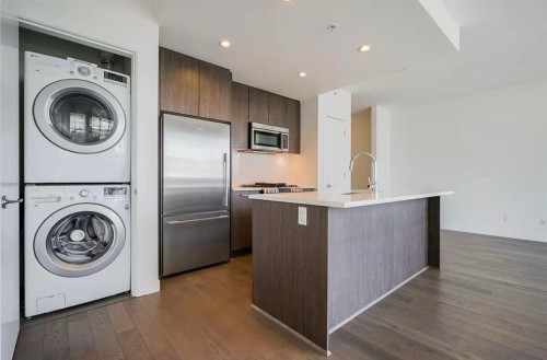 309-9060 University Crescent, Burnaby, BC 