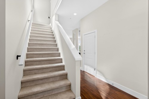 10441 Mceachern Street, Maple Ridge, BC - Indoor Photo Showing Other Room