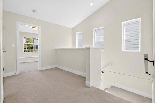 10441 Mceachern Street, Maple Ridge, BC - Indoor Photo Showing Other Room