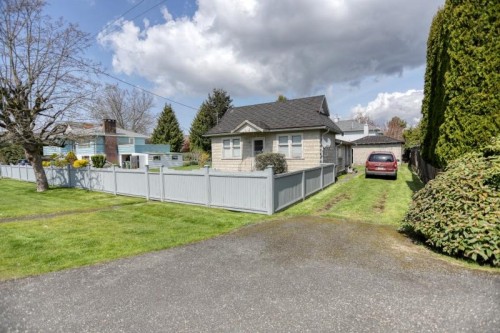 5211 Maple Road, Richmond, BC 