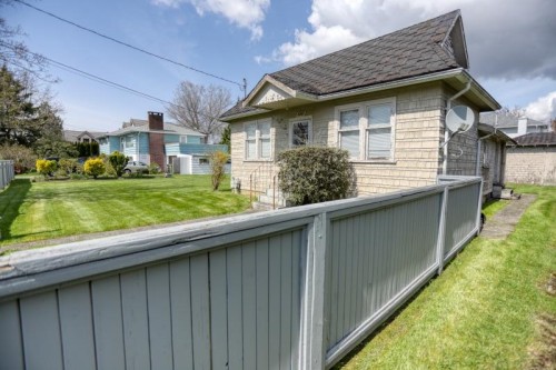 5211 Maple Road, Richmond, BC 