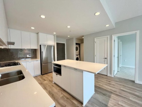 615 Cottonwood Avenue, Coquitlam, BC 
