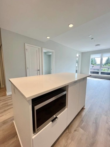 615 Cottonwood Avenue, Coquitlam, BC 